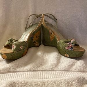 Via Spiga decent condition platforms size 5.5